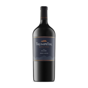VINO MALBEC TRUMPETER 1500 CC